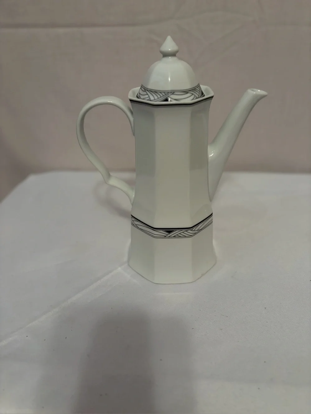 Studio Nova Elegant White Porcelain Coffee/Tea Pot with Black Trim